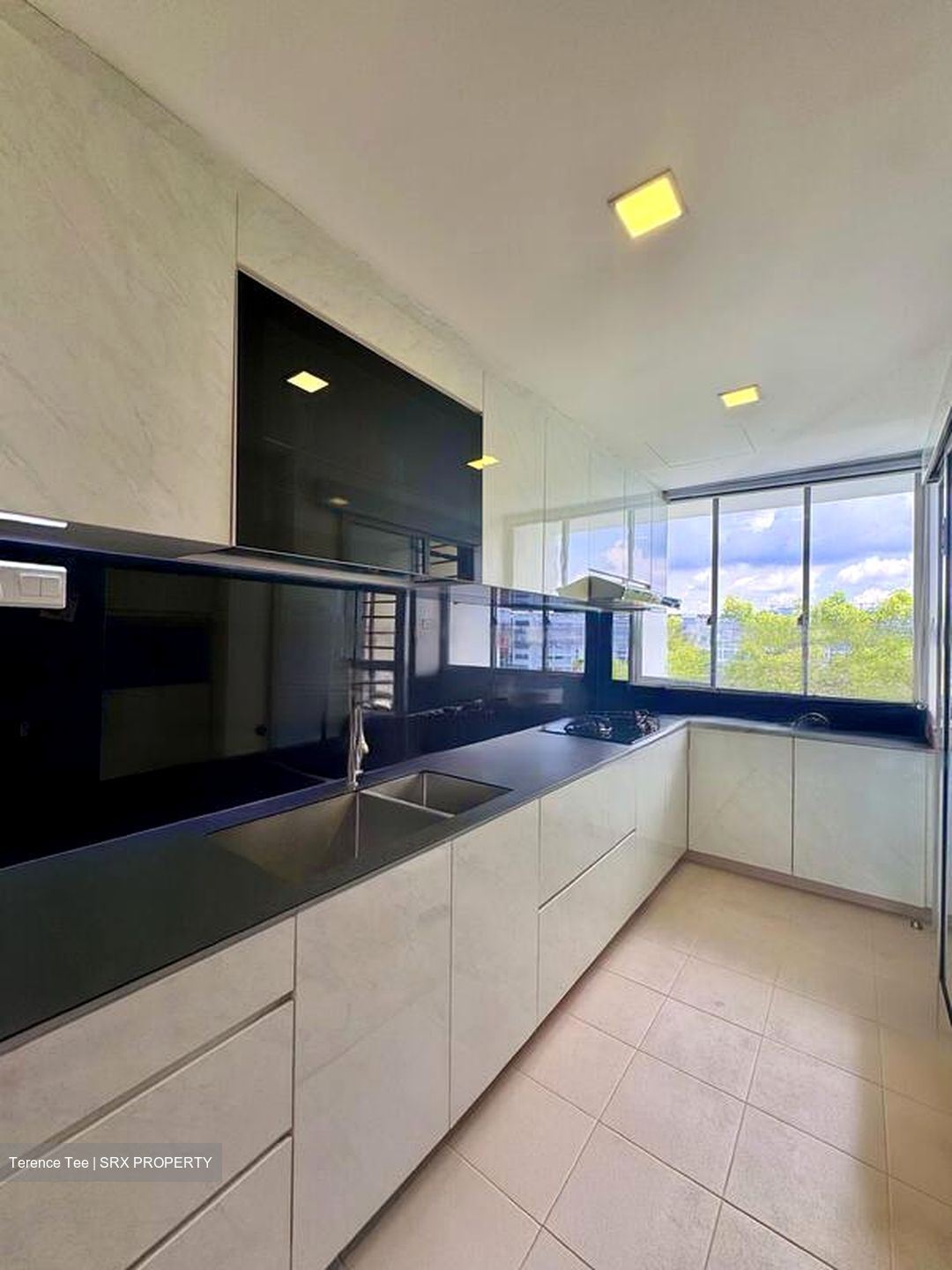 Astor (D14), Apartment #449693511